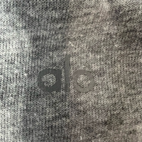 ALO Yoga Light Gray Turtleneck Sweater - Picture 3 of 4